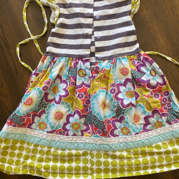 Counting Daisies boho floral dress - Picture 4 of 5